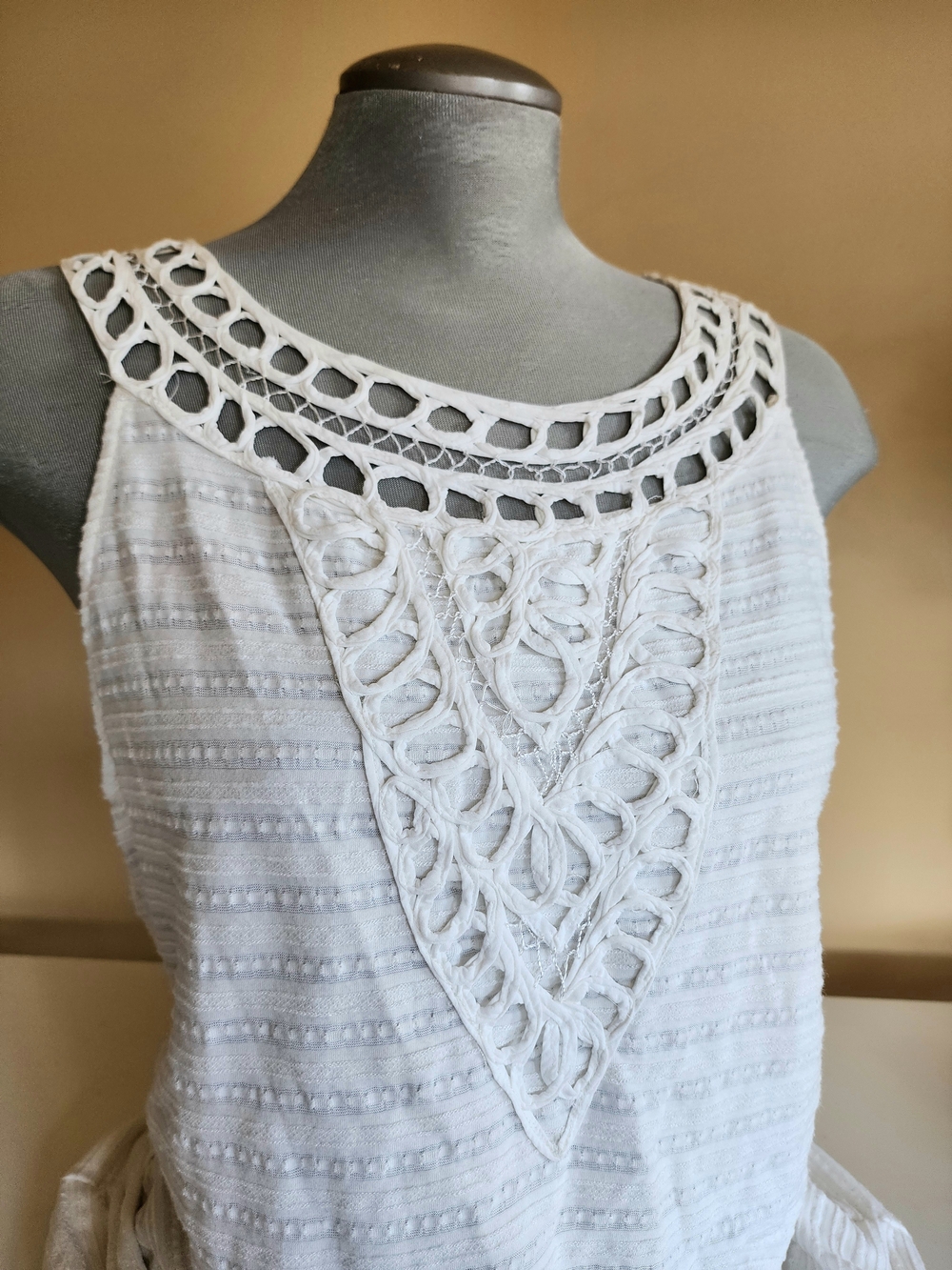Anthropologie Postmark Aicha Embellished Tank Top – Cream – Size Large